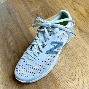 New balance Minimus Prevail size 9.5